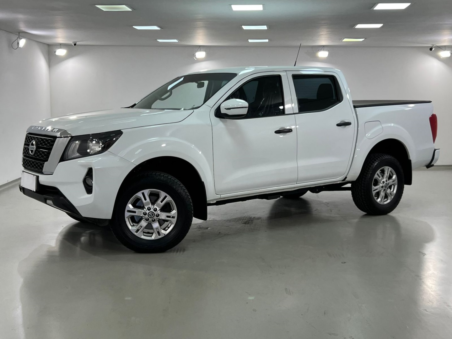 NISSAN FRONTIER 2.3 16V TURBO DIESEL SE CD 4X4 AUTOMÁTICO