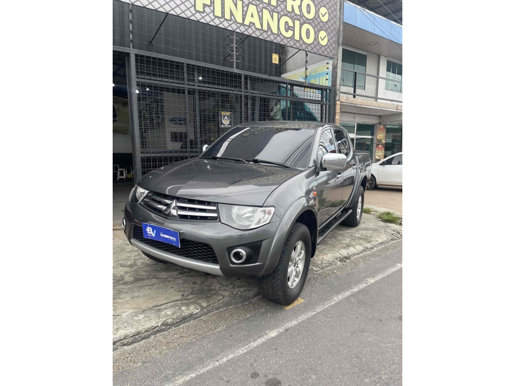 MITSUBISHI L200 TRITON 2.4 HLS CHROME 4X2 CD 16V FLEX 4P MANUAL