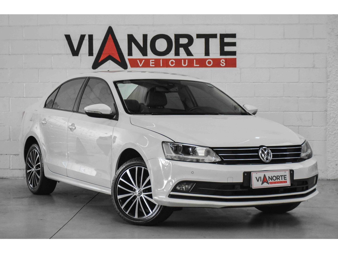 VOLKSWAGEN JETTA 1.4 16V TSI COMFORTLINE GASOLINA 4P TIPTRONIC