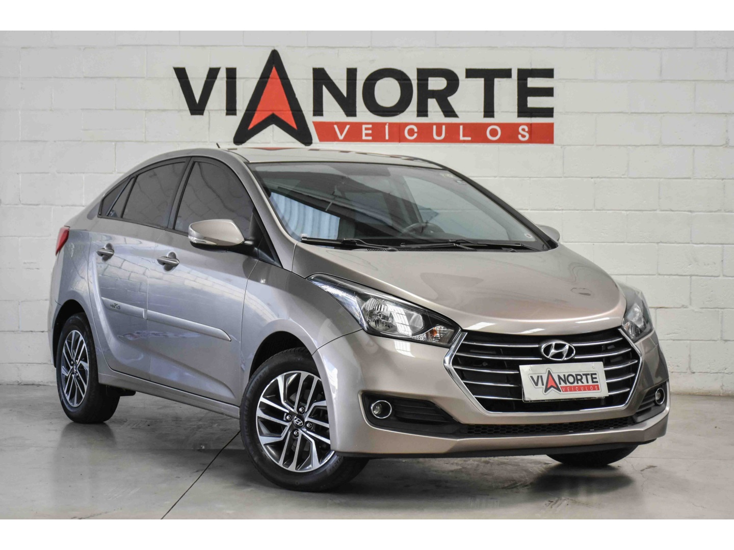 HYUNDAI HB20S 1.0 COMFORT PLUS 12V TURBO FLEX 4P MANUAL