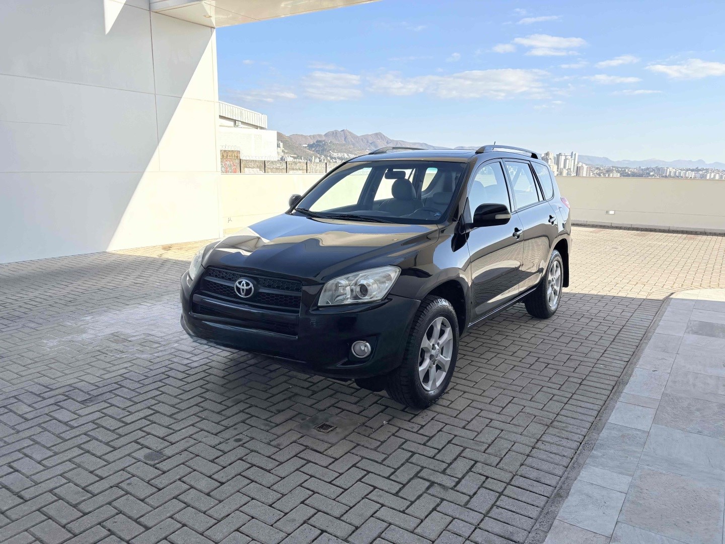TOYOTA RAV4 2.4 4X4 16V GASOLINA 4P AUTOMÁTICO
