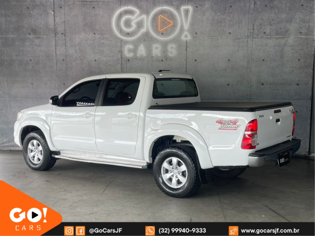 TOYOTA Hilux 3.0 SRV 4X4 CD 16V TURBO INTERCOOLER DIESEL 4P AUTOMÁTICO 2013