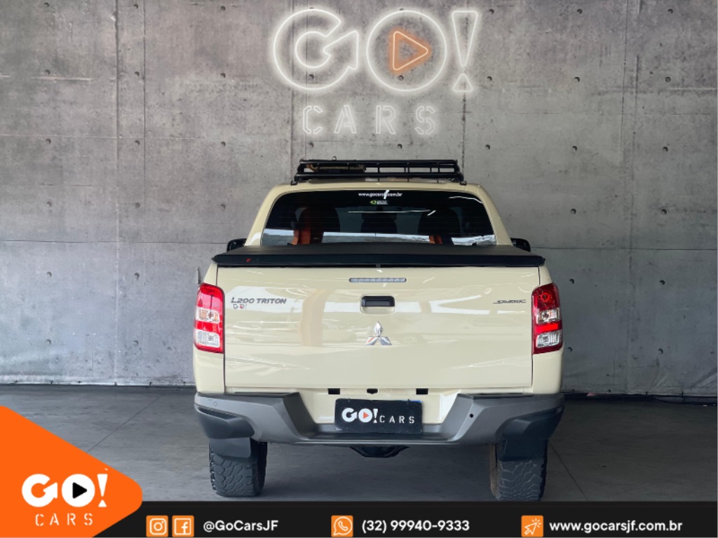 MITSUBISHI L200 2.4 16V TURBO DIESEL SAVANA GLS CD 4X4 AUTOMÁTICO 2023