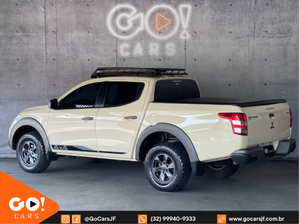 MITSUBISHI L200 2.4 16V TURBO DIESEL SAVANA GLS CD 4X4 AUTOMÁTICO 2023