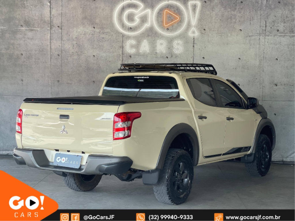 MITSUBISHI L200 2.4 16V TURBO DIESEL SAVANA GLS CD 4X4 AUTOMÁTICO 2023