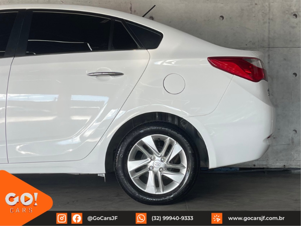 HYUNDAI HB20 1.6 PREMIUM 16V FLEX 4P AUTOMÁTICO 2015