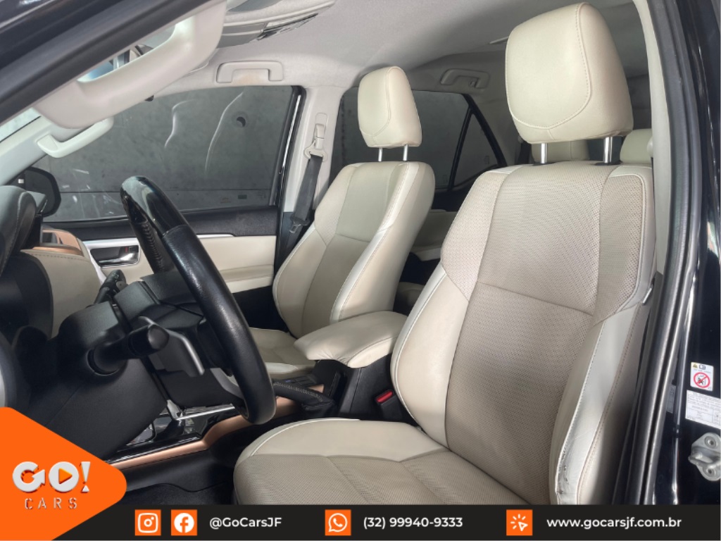 TOYOTA HILUX SW4 2.8 SRX DIAMOND 4X4 7 LUGARES 16V TURBO INTERCOOLER DIESEL 4P AUTOMÁTICO 2019