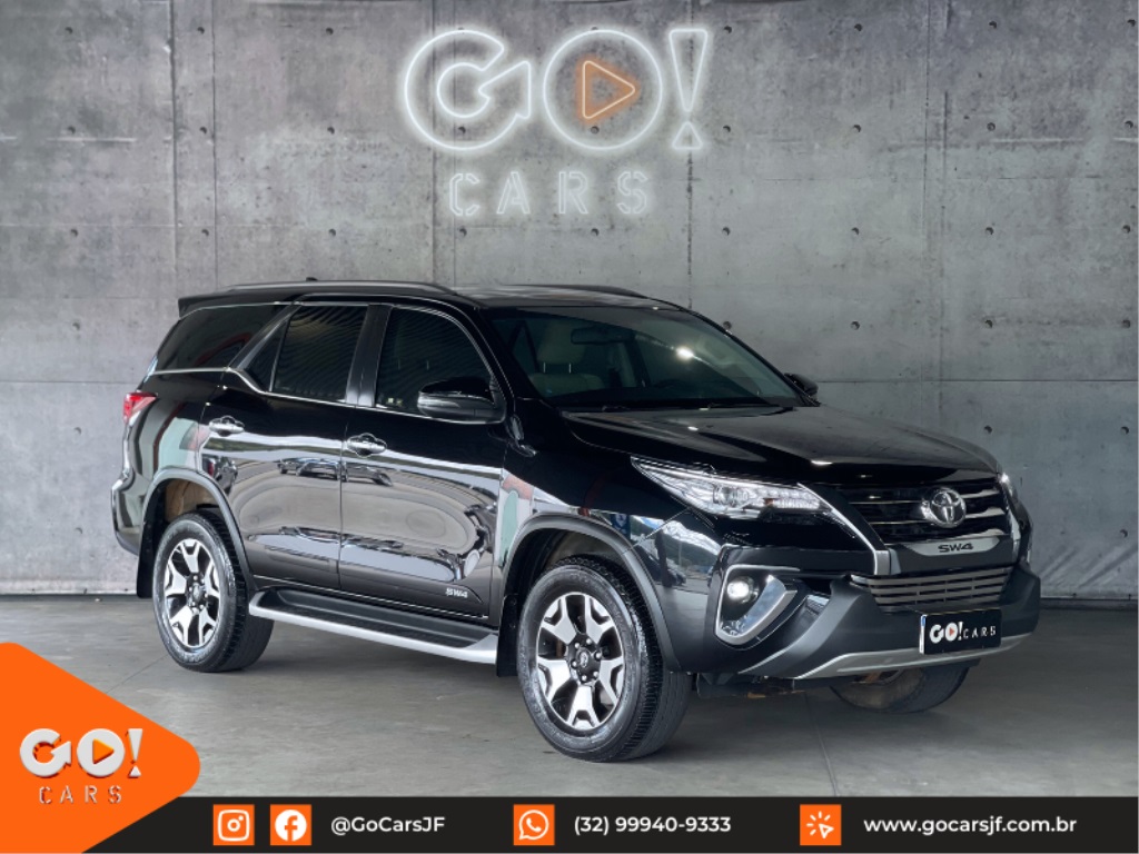 TOYOTA HILUX SW4 2.8 SRX DIAMOND 4X4 7 LUGARES 16V TURBO INTERCOOLER DIESEL 4P AUTOMÁTICO 2019