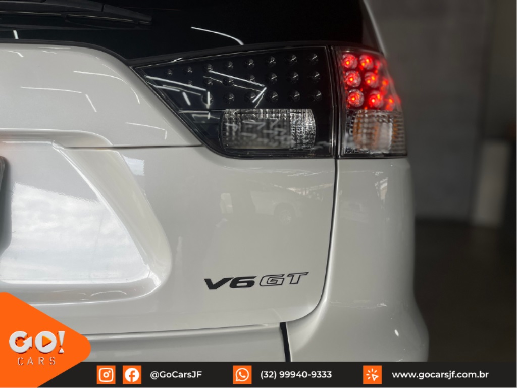 MITSUBISHI OUTLANDER 3.0 GT 4X4 V6 24V GASOLINA 4P AUTOMÁTICO 2011