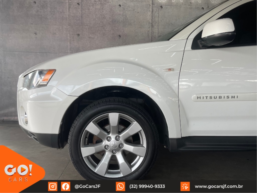 MITSUBISHI OUTLANDER 3.0 GT 4X4 V6 24V GASOLINA 4P AUTOMÁTICO 2011