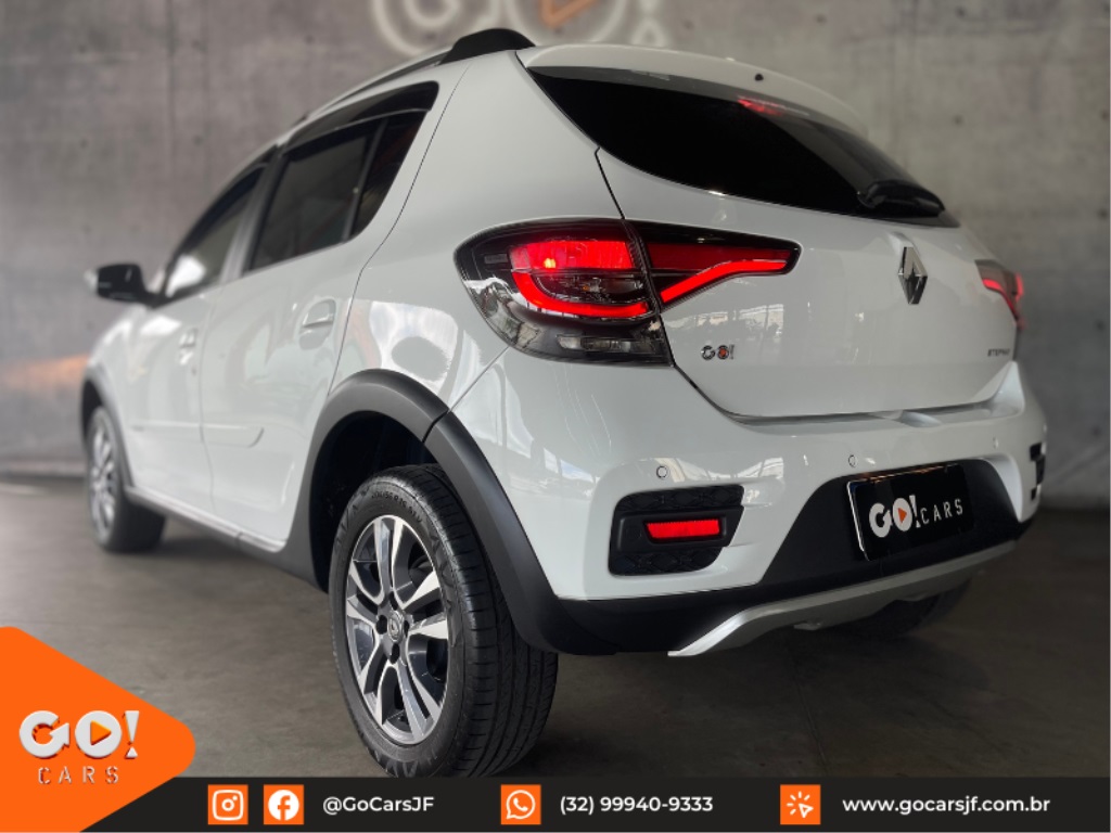 RENAULT SANDERO 1.6 16V SCE FLEX STEPWAY ICONIC X-TRONIC 2023