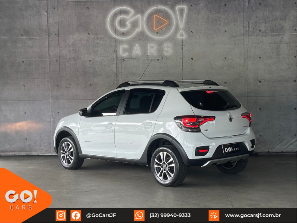 RENAULT SANDERO 1.6 16V SCE FLEX STEPWAY ICONIC X-TRONIC 2023