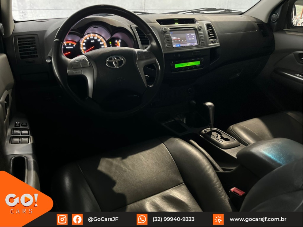 TOYOTA HILUX 3.0 SRV 4X4 CD 16V TURBO INTERCOOLER DIESEL 4P AUTOMÁTICO 2015