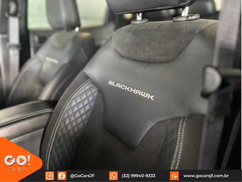 JEEP COMPASS 2.0 HURRICANE 4 TURBO GASOLINA BLACKHAWK AT9 2025