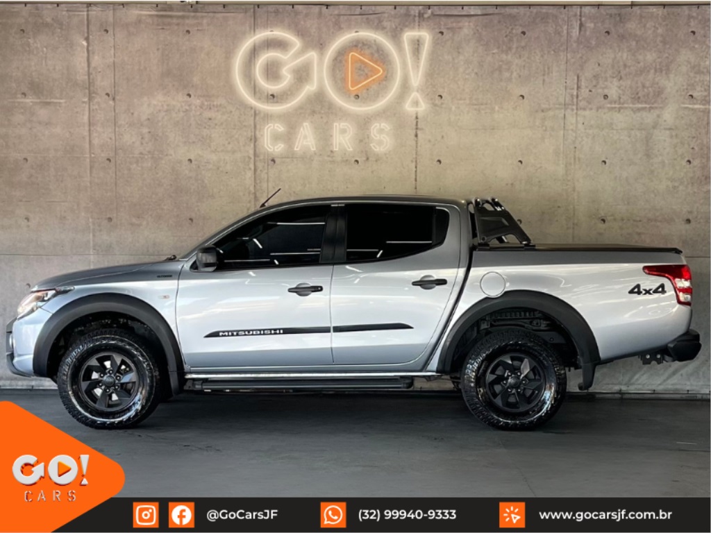 MITSUBISHI L200 TRITON 2.4 16V TURBO DIESEL OUTDOOR GLS CD 4X4 AUTOMÁTICO 2022