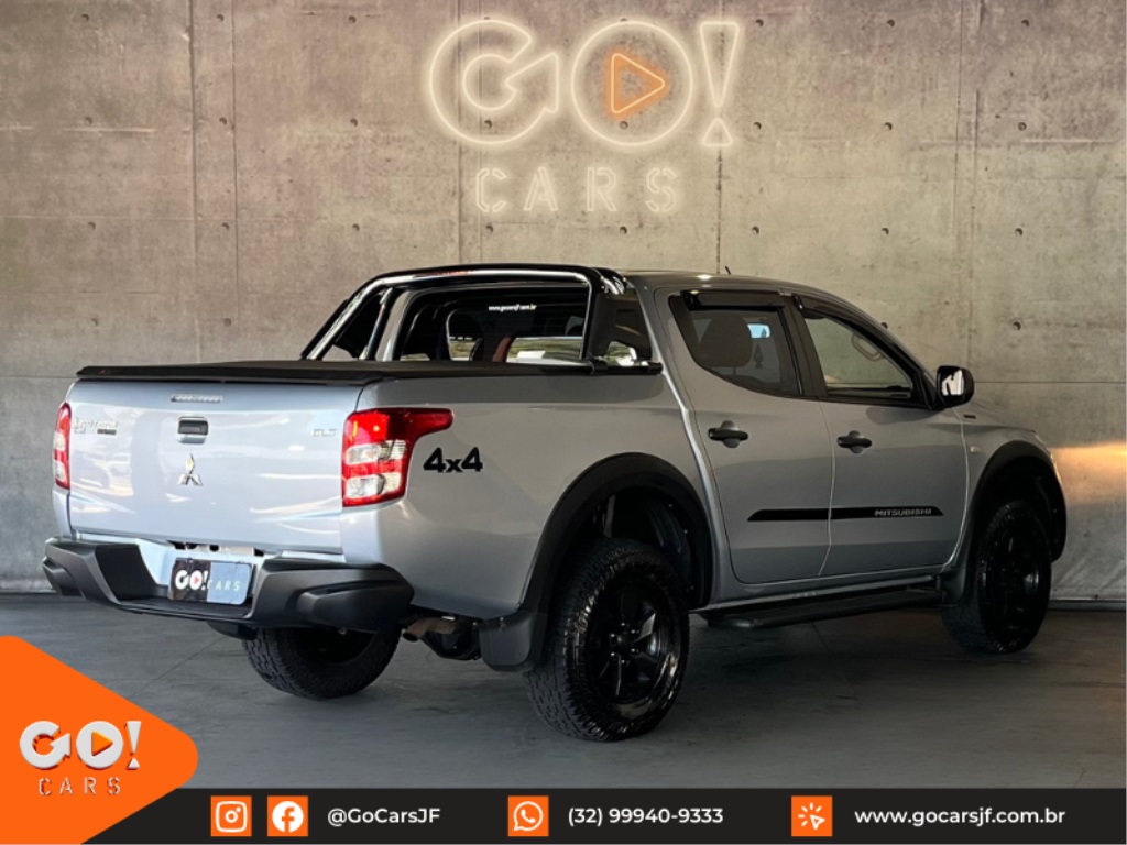 MITSUBISHI L200 TRITON 2.4 16V TURBO DIESEL OUTDOOR GLS CD 4X4 AUTOMÁTICO 2022