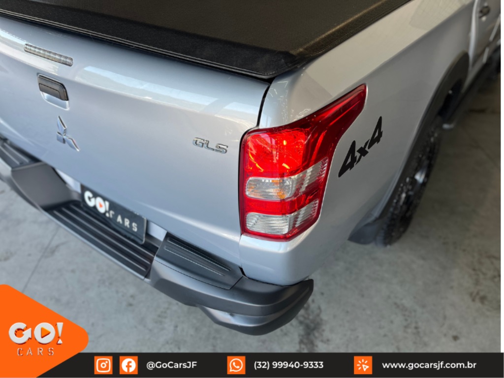 MITSUBISHI L200 TRITON 2.4 16V TURBO DIESEL OUTDOOR GLS CD 4X4 AUTOMÁTICO 2022