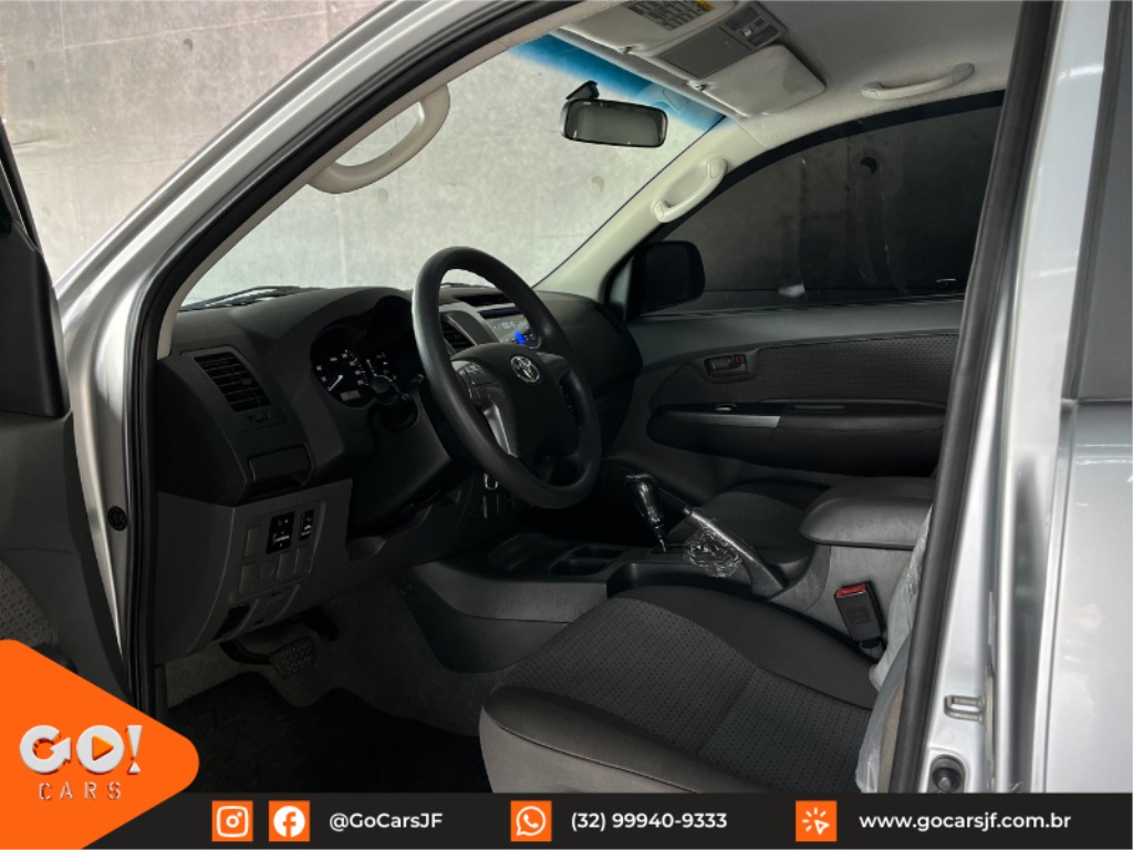 TOYOTA HILUX 2.7 SR 4X2 CD 16V FLEX 4P AUTOMÁTICO 2015