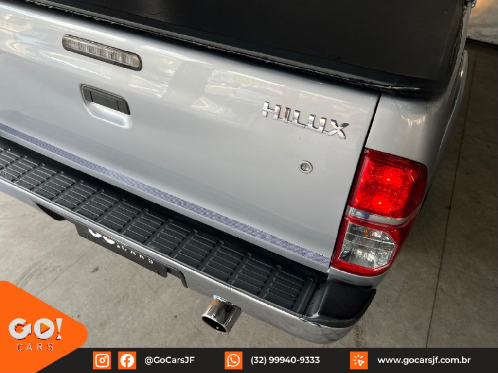 TOYOTA HILUX 2.7 SR 4X2 CD 16V FLEX 4P AUTOMÁTICO 2015