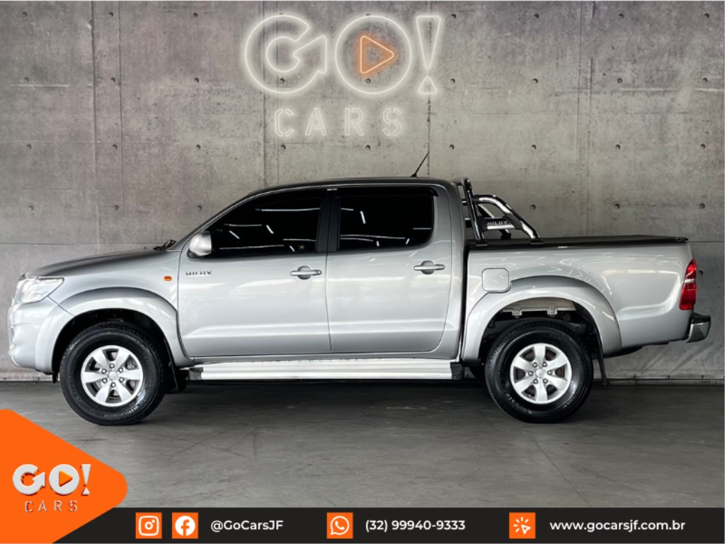 TOYOTA HILUX 2.7 SR 4X2 CD 16V FLEX 4P AUTOMÁTICO 2015