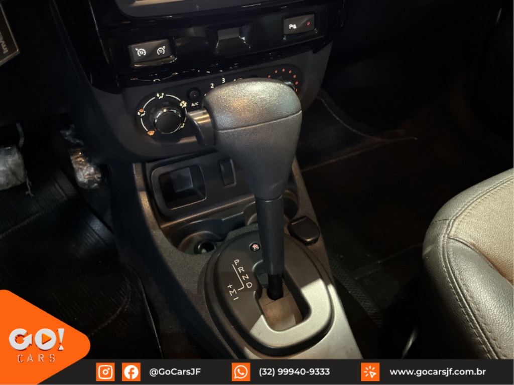 RENAULT DUSTER 2.0 DYNAMIQUE 4X2 16V FLEX 4P AUTOMÁTICO 2016