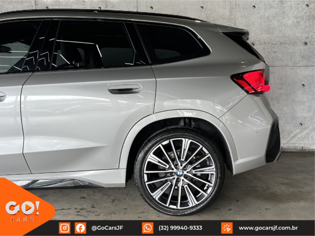 BMW X1 2.0 16V TURBO GASOLINA SDRIVE20I M SPORT STEPTRONIC 2023