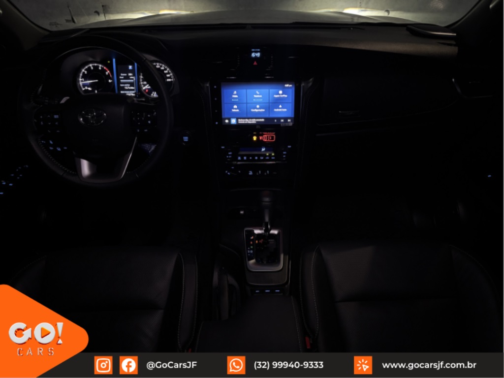 TOYOTA HILUX SW4 2.8 D-4D TURBO DIESEL SRX PLATINUM 7L 4X4 AUTOMÁTICO 2024