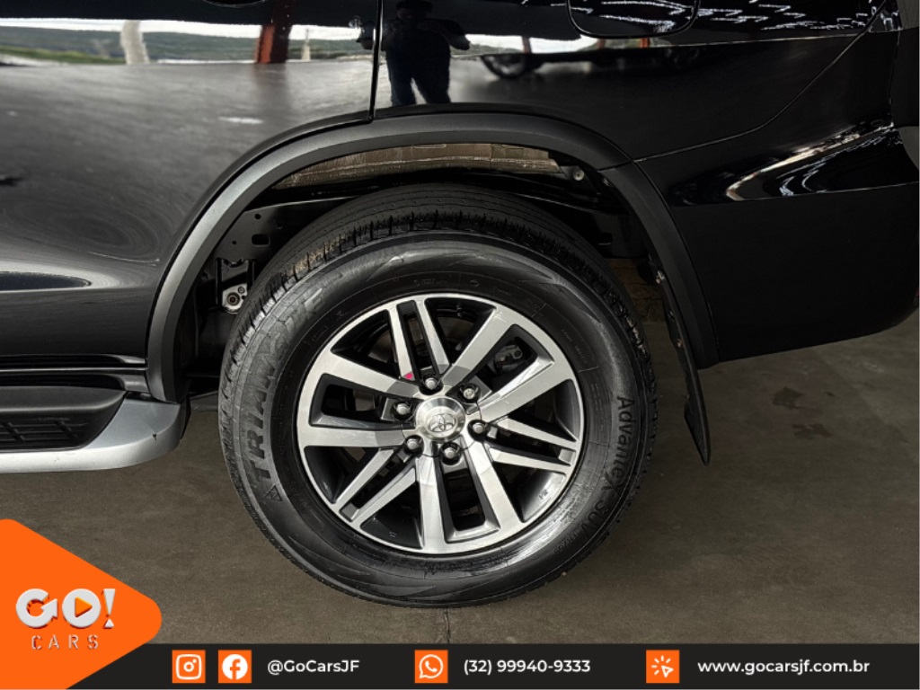 TOYOTA HILUX SW4 2.8 SRX 4X4 7 LUGARES 16V TURBO INTERCOOLER DIESEL 4P AUTOMÁTICO 2020