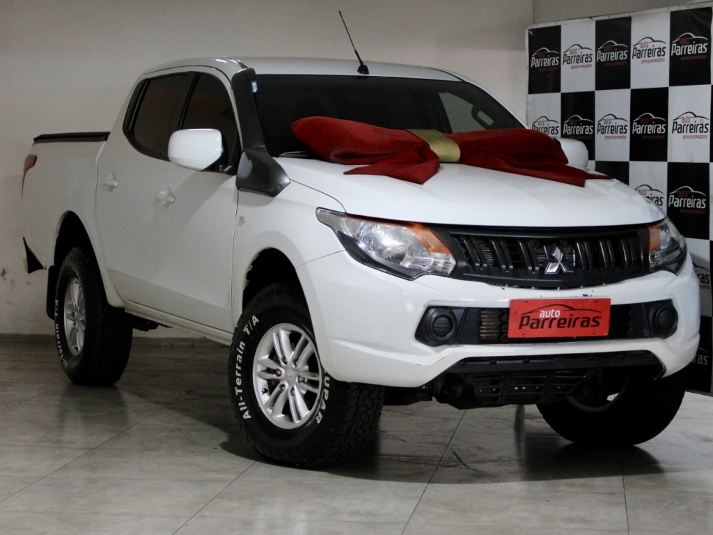 MITSUBISHI L200 TRITON 2.4 16V TURBO DIESEL SPORT GLX CD 4P 4X4 MANUAL