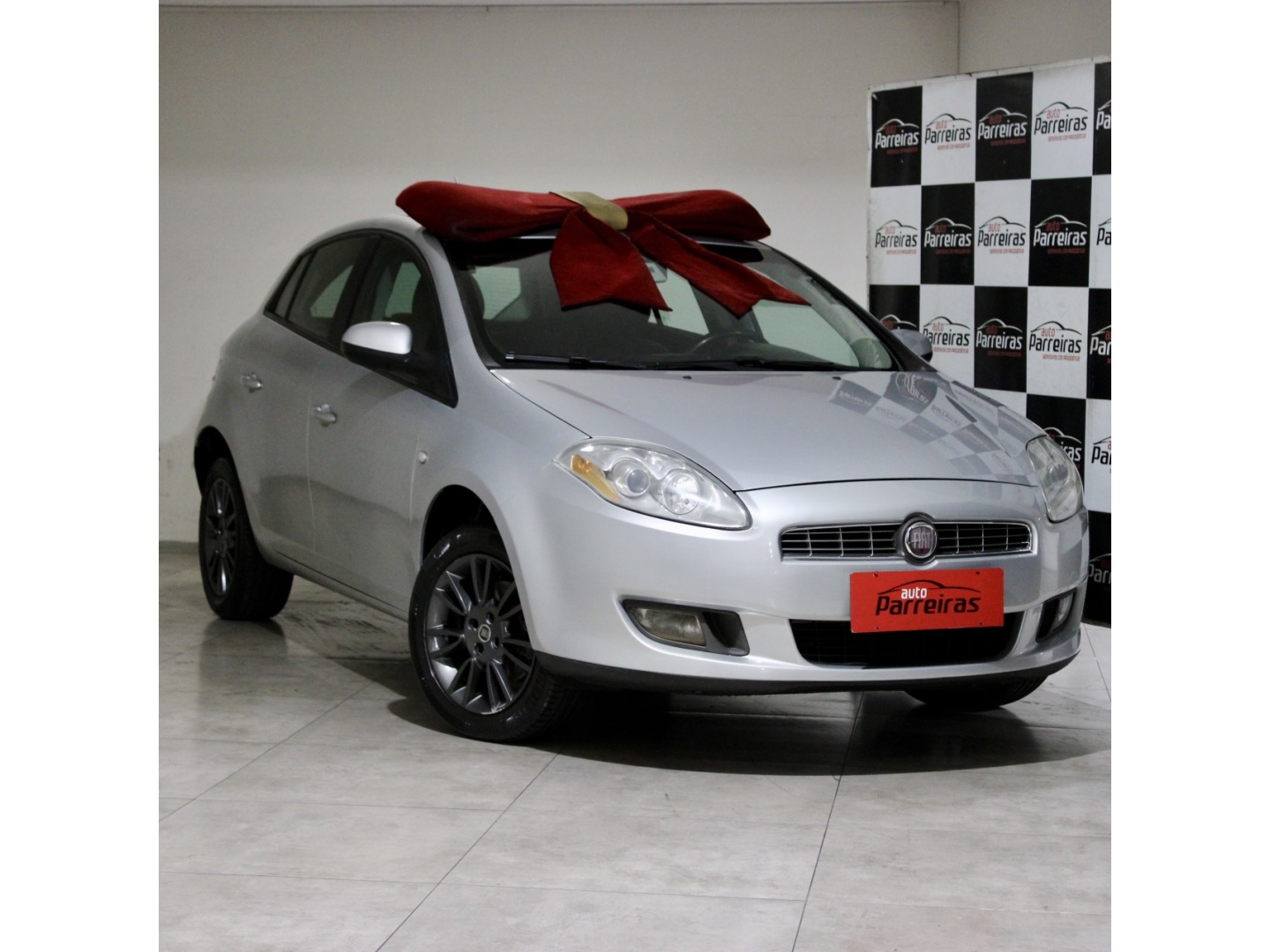 FIAT BRAVO 1.8 ESSENCE 16V FLEX 4P AUTOMÁTICO