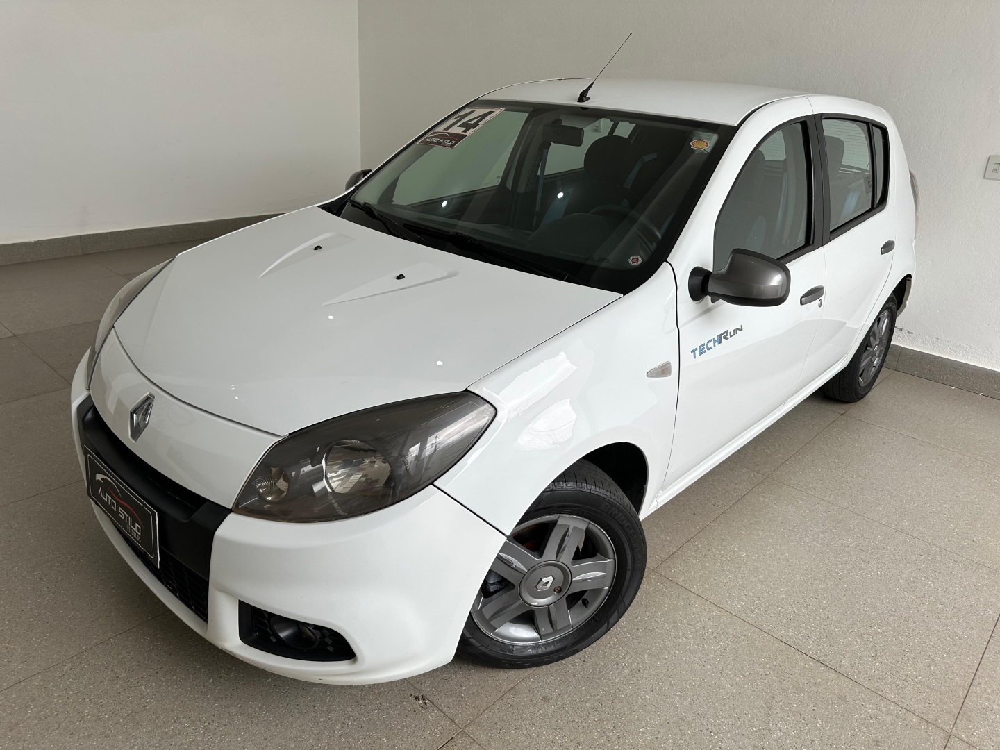 RENAULT SANDERO 1.0 TECH RUN 16V FLEX 4P MANUAL