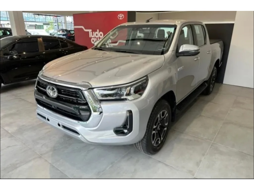TOYOTA HILUX 2.8 D-4D TURBO DIESEL CD SRX 4X4 AUTOMÁTICO