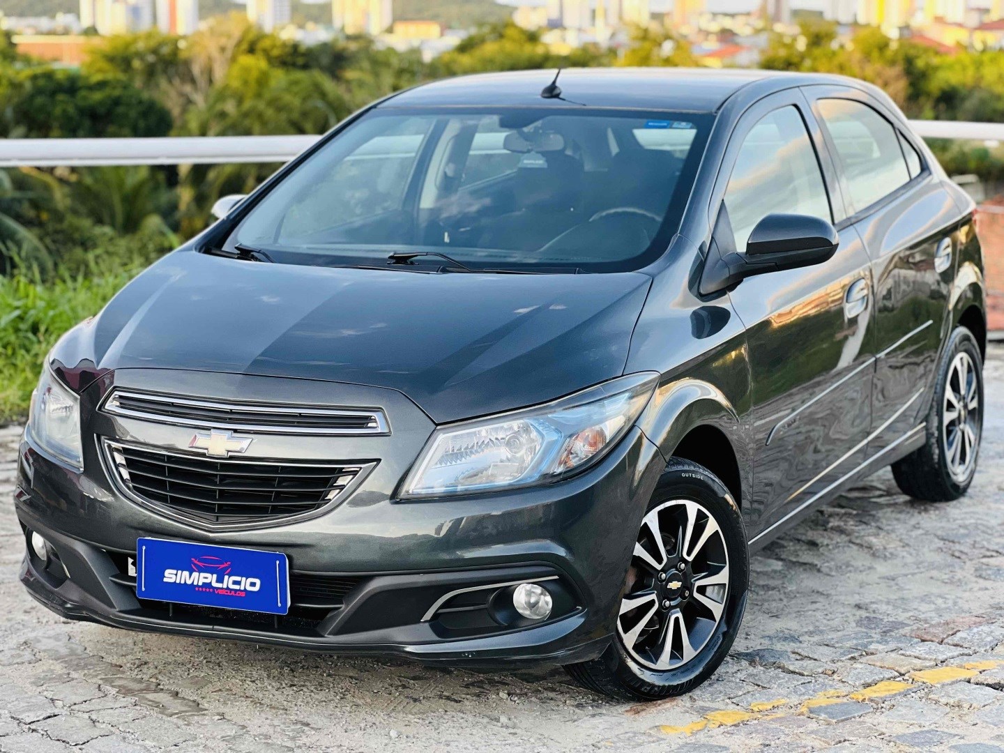 CHEVROLET ONIX 1.4 MPFI LTZ 8V FLEX 4P MANUAL