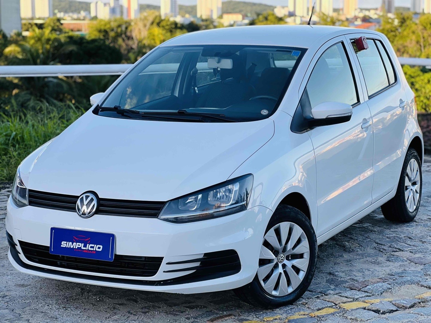 VOLKSWAGEN FOX 1.0 MI TRENDLINE 8V FLEX 4P MANUAL