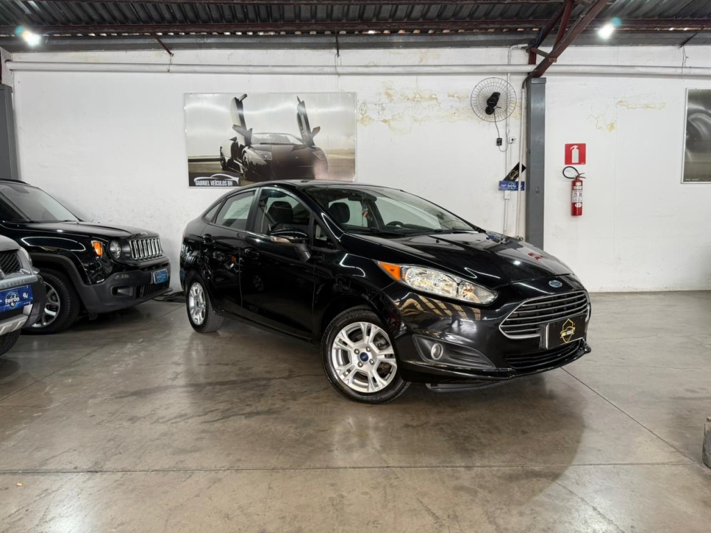 FORD FIESTA 1.6 SE SEDAN 16V FLEX 4P POWERSHIFT