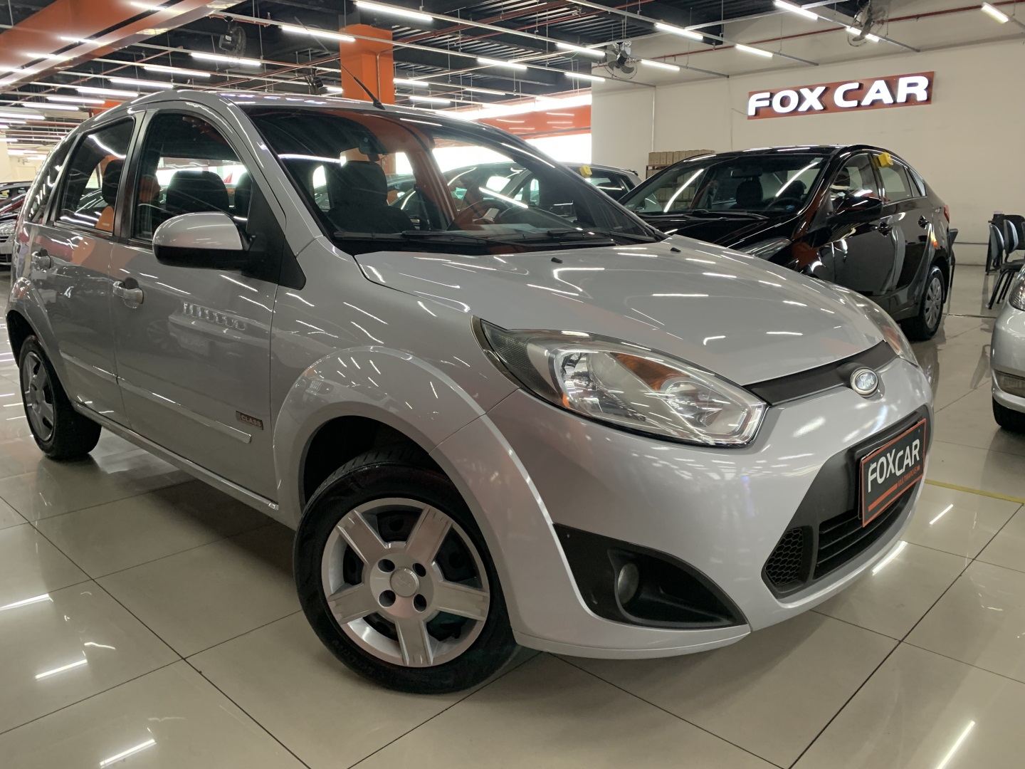 FORD FIESTA 1.6 ROCAM HATCH 8V FLEX 4P MANUAL
