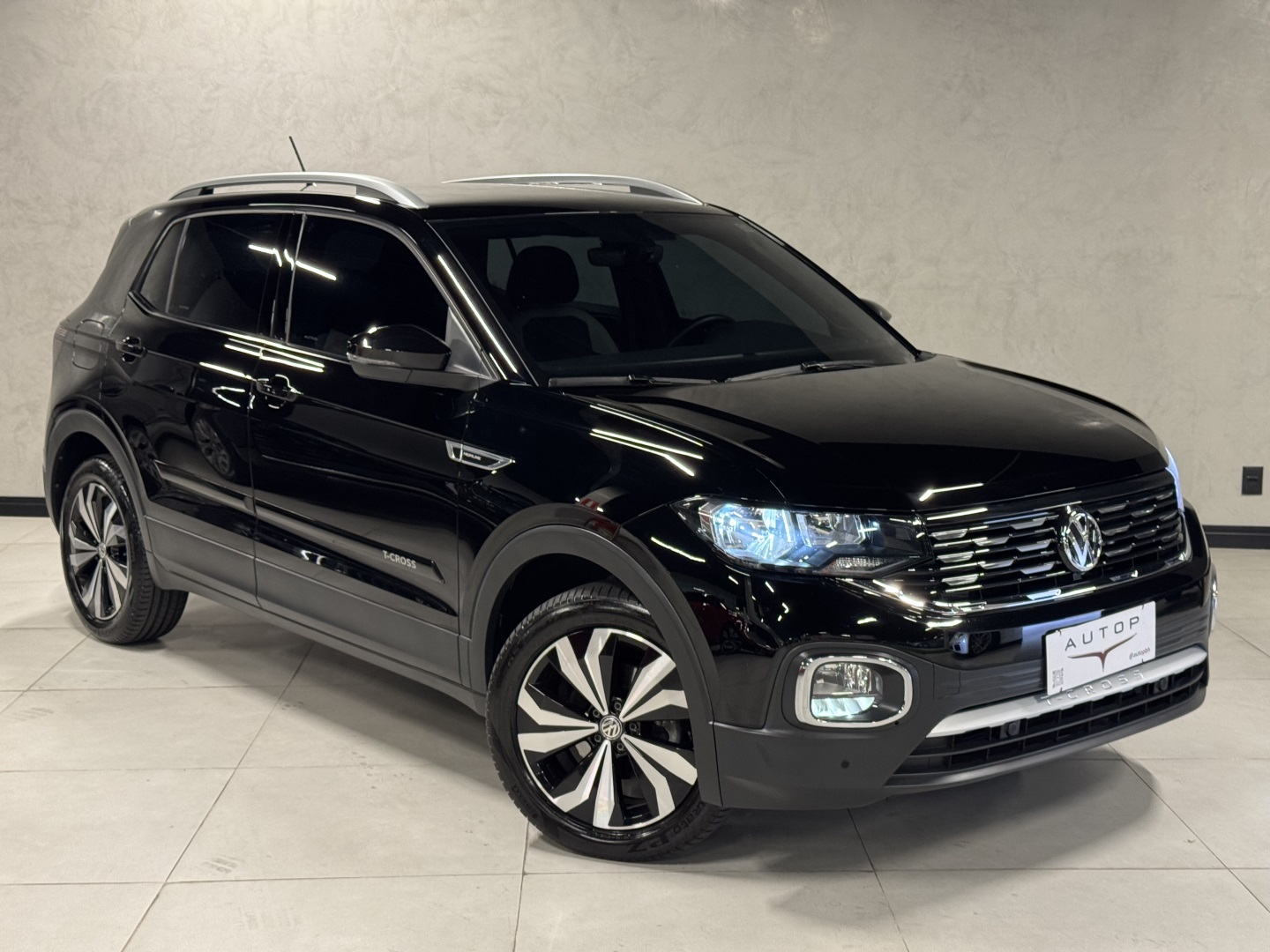 VOLKSWAGEN T-CROSS 1.4 250 TSI TOTAL FLEX HIGHLINE AUTOMÁTICO