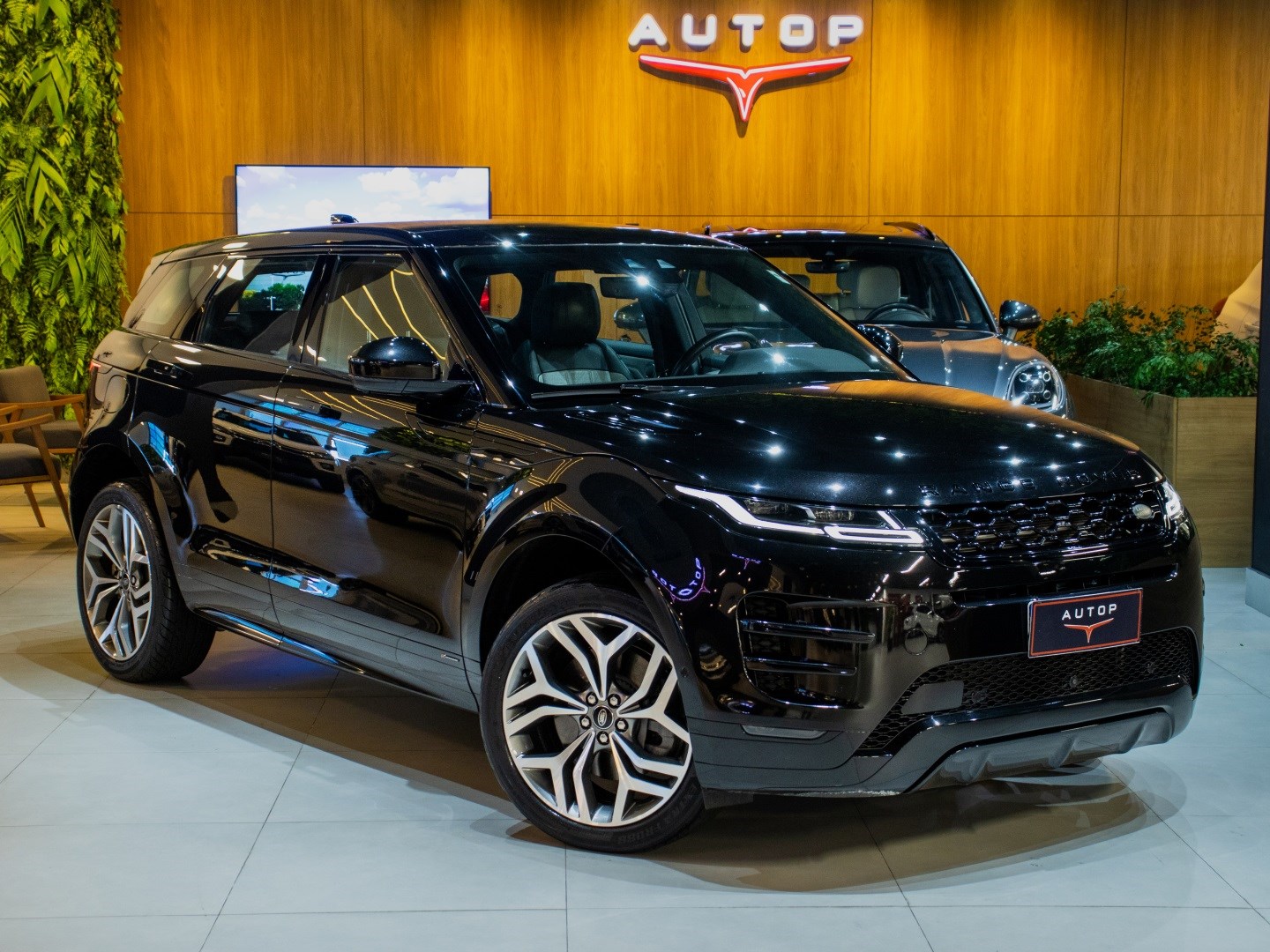 LAND ROVER RANGE ROVER EVOQUE 2.0 P300 GASOLINA MHEV R-DYNAMIC HSE AWD AUTOMÁTICO