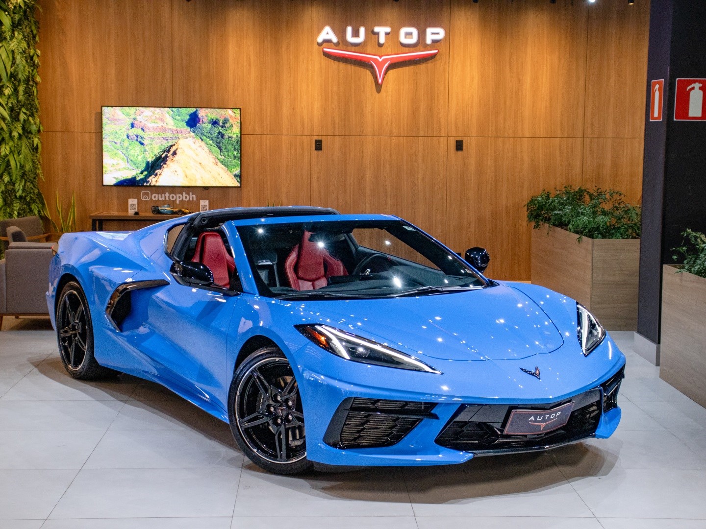 CHEVROLET CORVETTE 6.2 V8 LT2 GASOLINA STINGRAY CONVERSIVEL AUTOMÁTICO