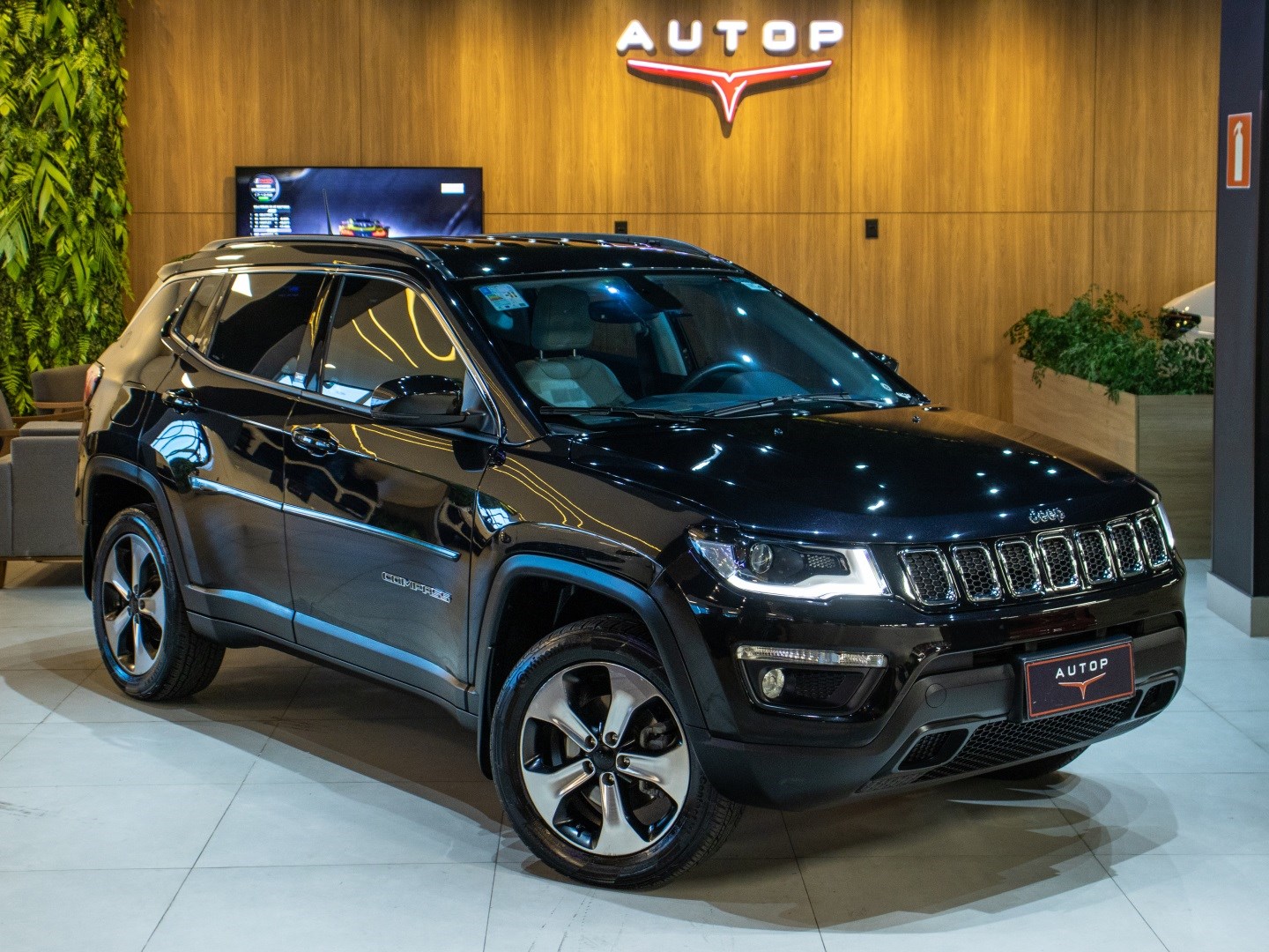 JEEP COMPASS 2.0 16V DIESEL LONGITUDE 4X4 AUTOMÁTICO