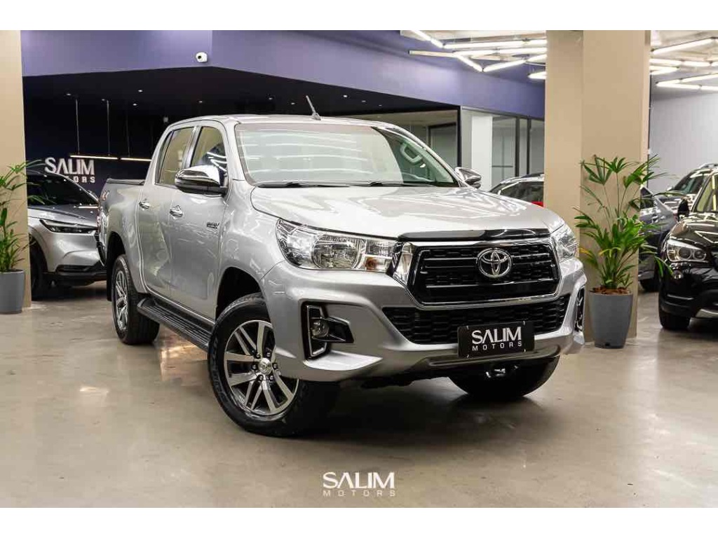 TOYOTA HILUX 2.8 SRV 4X4 CD 16V DIESEL 4P AUTOMÁTICO