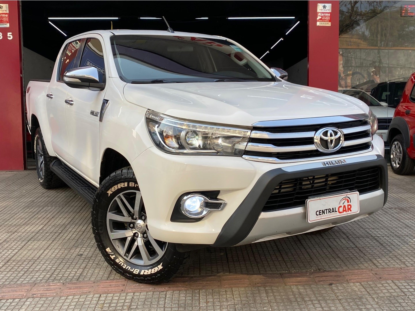 TOYOTA HILUX 2.8 SRX 4X4 CD 16V DIESEL 4P AUTOMÁTICO