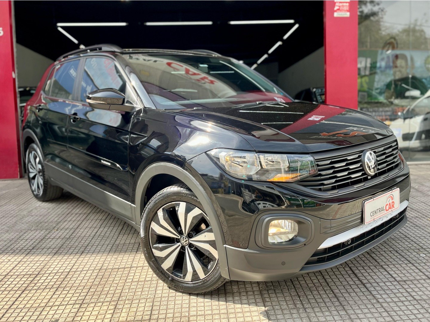 VOLKSWAGEN T-CROSS 1.0 200 TSI TOTAL FLEX AUTOMÁTICO