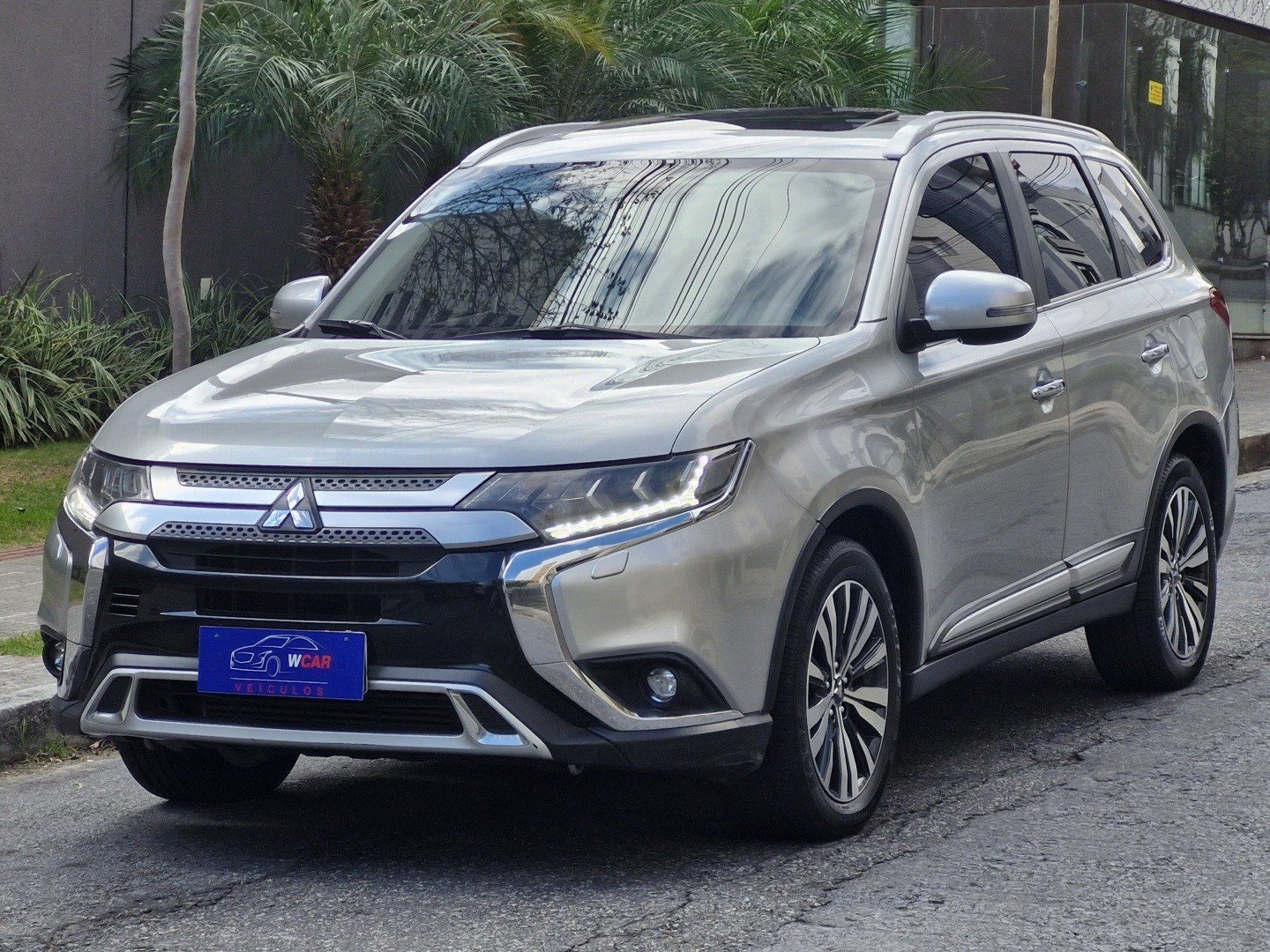 MITSUBISHI OUTLANDER 2.2 MIVEC DI-D DIESEL HPE-S AWD AUTOMÁTICO