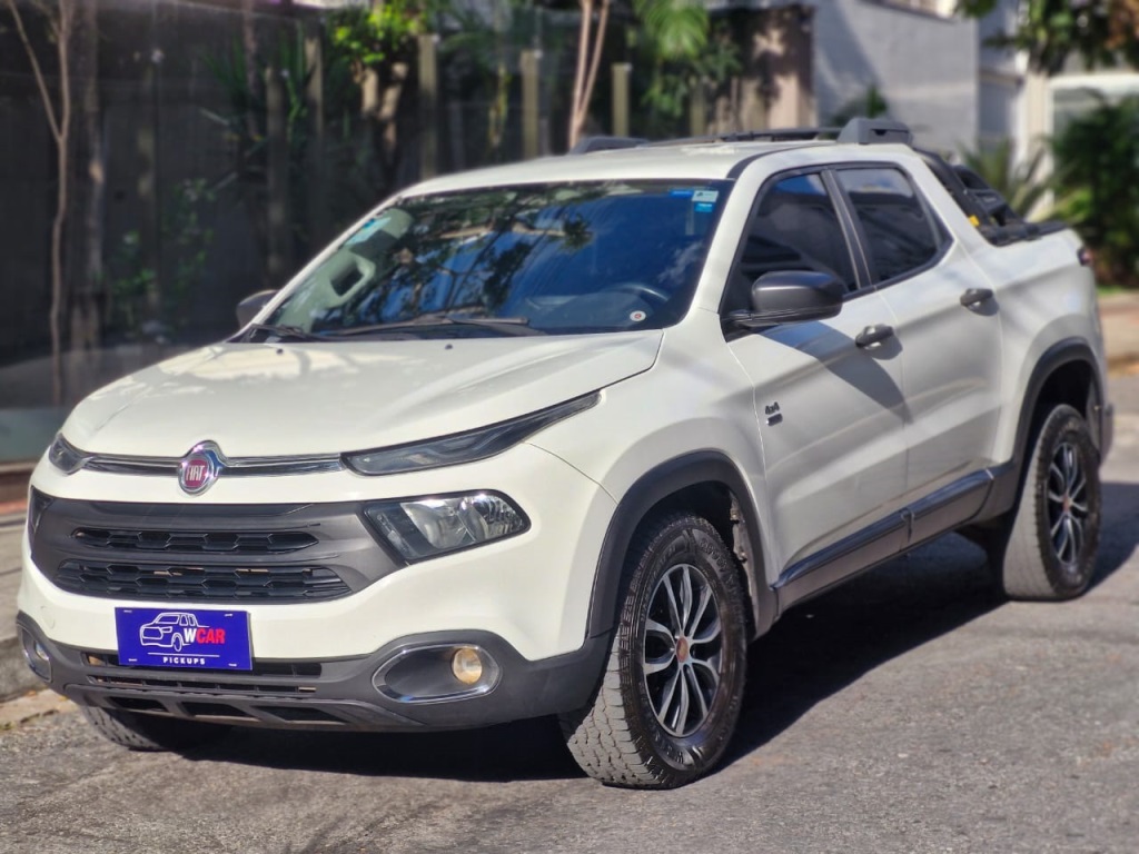 FIAT TORO 2.0 16V TURBO DIESEL FREEDOM 4WD MANUAL
