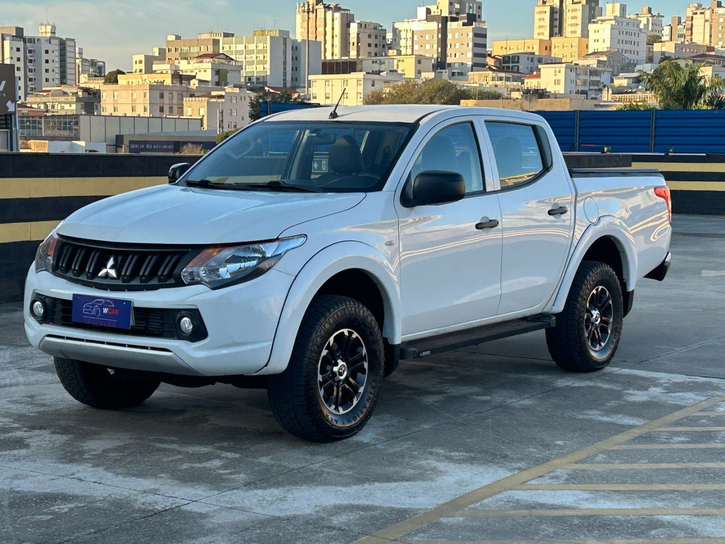 MITSUBISHI L200 TRITON 2.4 16V TURBO DIESEL GL CD 4X4 MANUAL