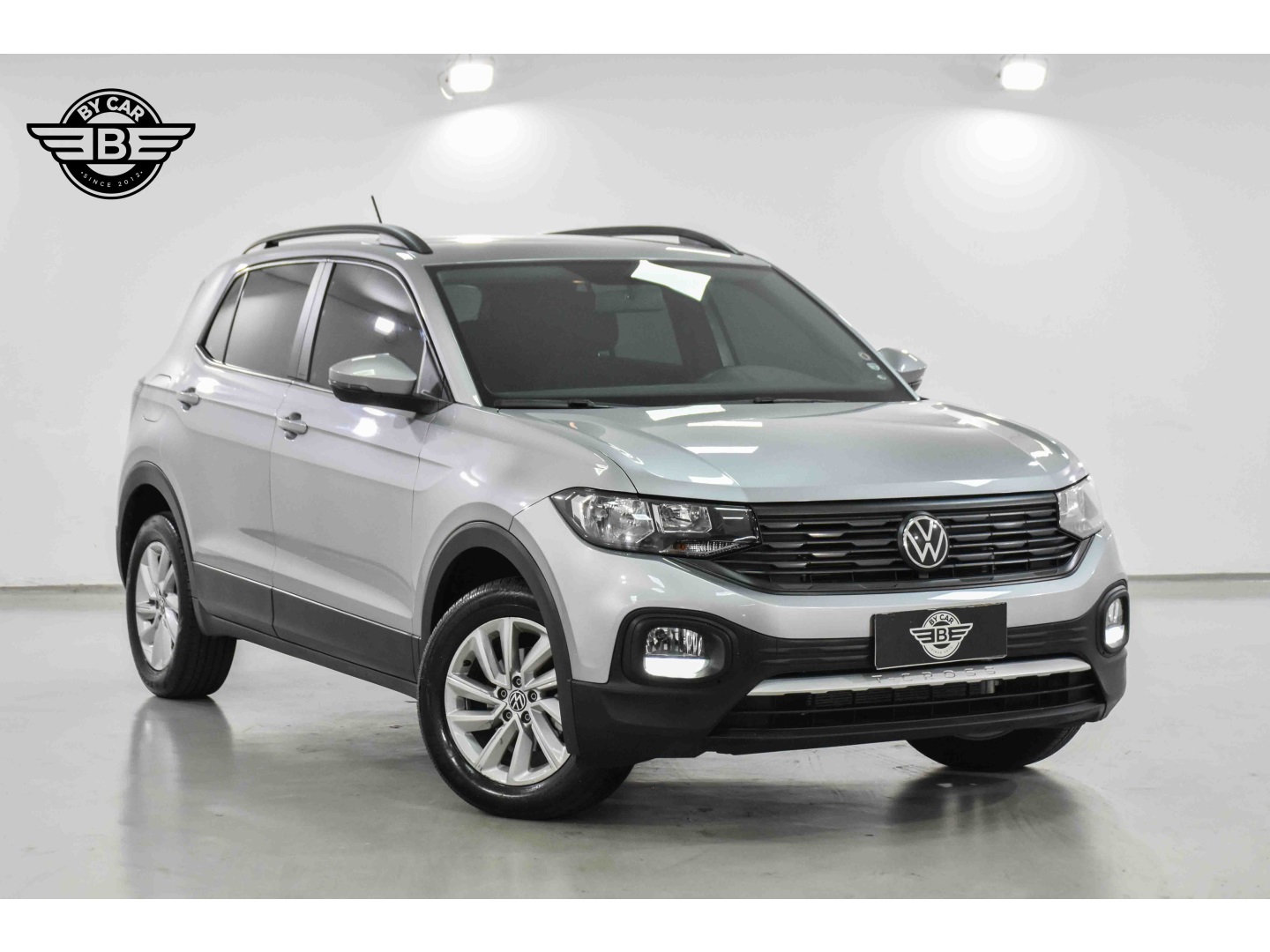 VOLKSWAGEN T-CROSS 1.0 200 TSI TOTAL FLEX AUTOMÁTICO