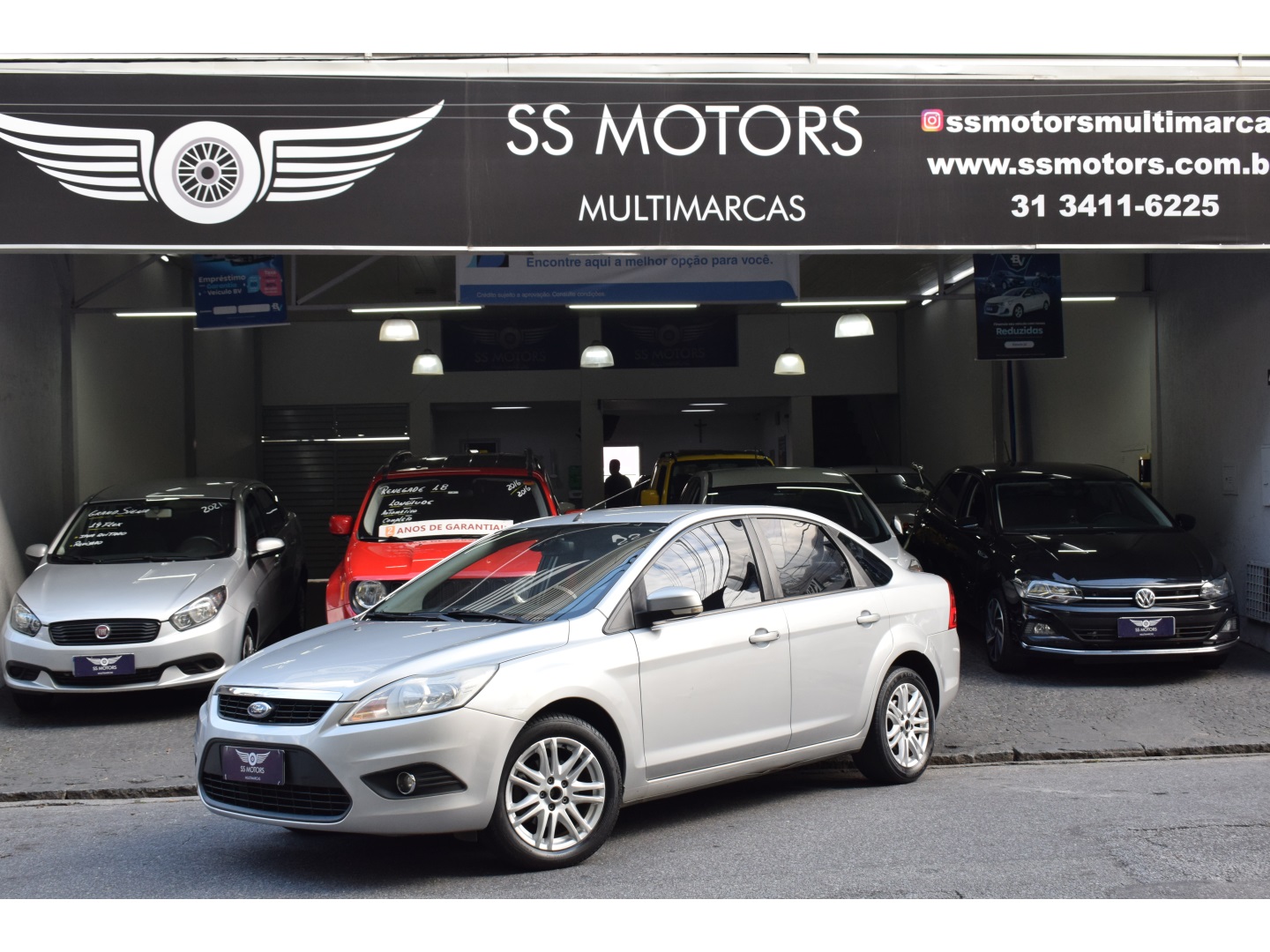 FORD FOCUS 2.0 GLX SEDAN 16V FLEX 4P MANUAL