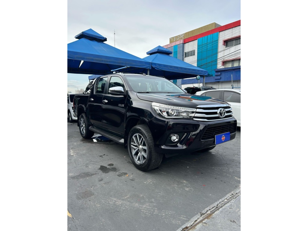 TOYOTA HILUX 2.8 SRX 4X4 CD 16V DIESEL 4P AUTOMÁTICO