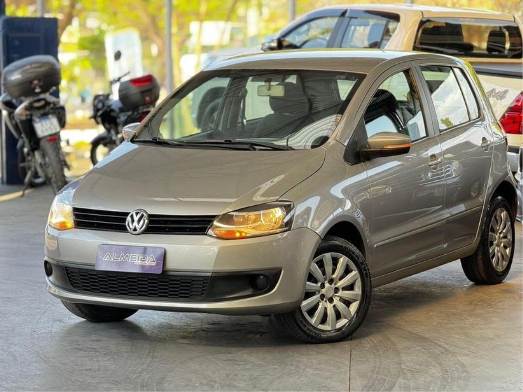 VOLKSWAGEN FOX 1.6 MI 8V FLEX 4P MANUAL